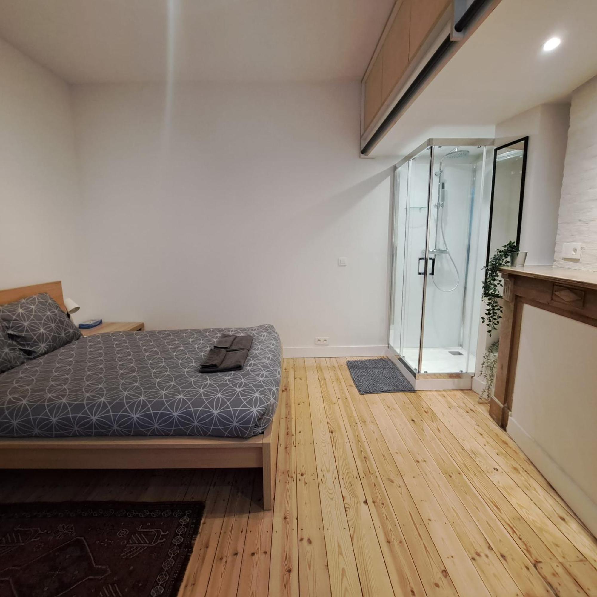 Comfortable Room With Terrace European Parliament Brussels Exterior photo